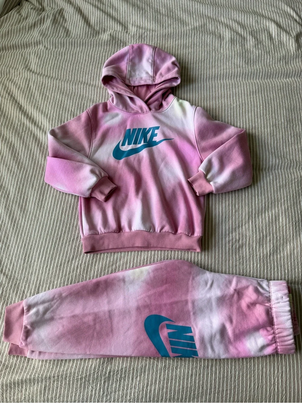 Nike Kids Pink Tie-Dye Sweatshirt & Joggers